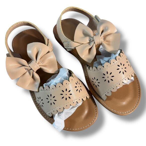 Other - Bow Sandal‎ Beige Flower Cutout Toddler Girl Shoes Summer Casual Sz 11.5